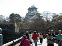極楽橋を渡って、大阪城天守閣へ…