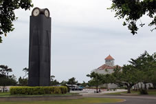沖縄平和祈念公園の時計塔