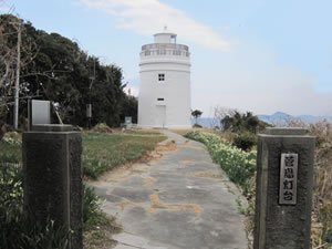 菅島灯台は現存する我国のレンガ造りの洋式灯台。
