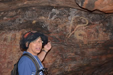 壁画が見られるムティジュルの洞窟