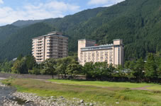 ���C����u�����فv�h���B