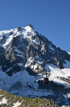 [vEFĆAx̏芷Ŗ2.800m̍፷20ŏ㏸܂B