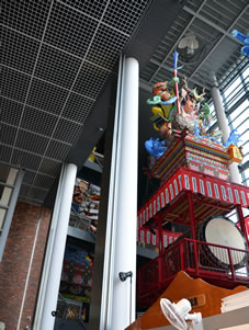 ���C�����Ղ�ɏo�w�����^���C�����͏펞�ϗ��ł���B