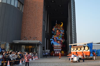 �������痧�C�������o�w���Ă����܂��B