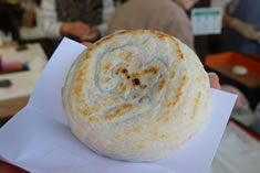 �����Q�𔖂��݂̐��n�ł���݁A�~�̍��󂪓������S�ŏĂ��Ė݂ł��B